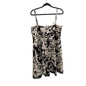NWOT Black and White Lace Dress Size Large